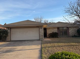 1314 Saint Mathews Dr, Midwest City, OK 73110