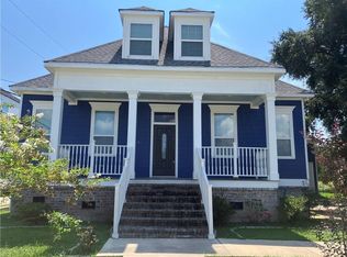 416 Cougar Dr, Arabi, LA 70032