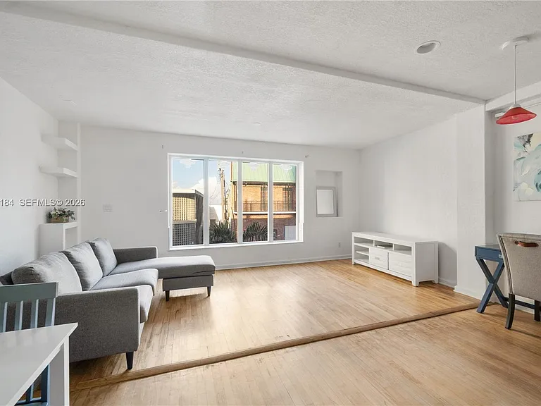 905 Sunrise Ln #905 — Photo 13