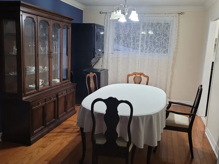 229 Chartland Blvd S — Photo 2