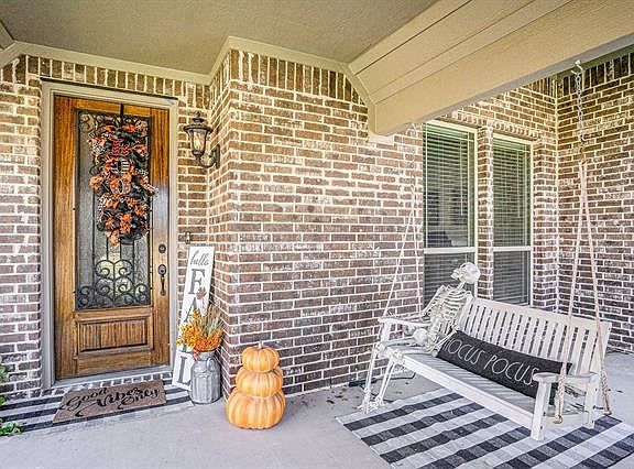 5th image of 1013 Kingston Dr