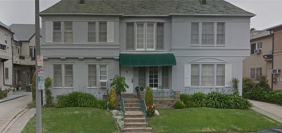 2nd image of 630 S Ridgeley Dr