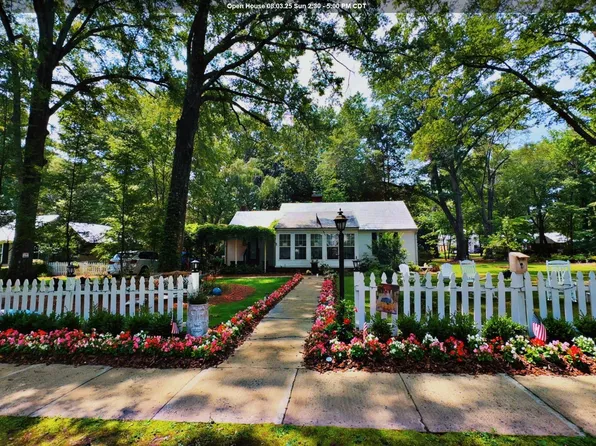 217 Brentwood Ave, Trussville, AL 35173