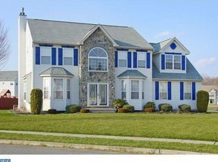 962 Honeysuckle Rd, Williamstown, NJ 08094