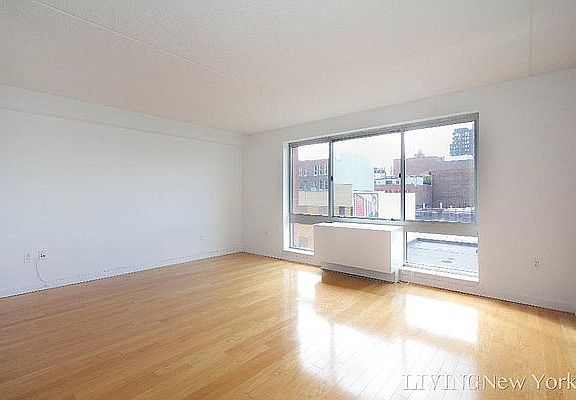 3rd image of 555 W 23rd St APT S7k