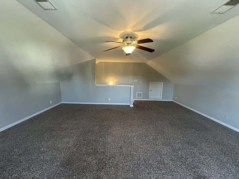 1340 Loren Cir — Photo 11