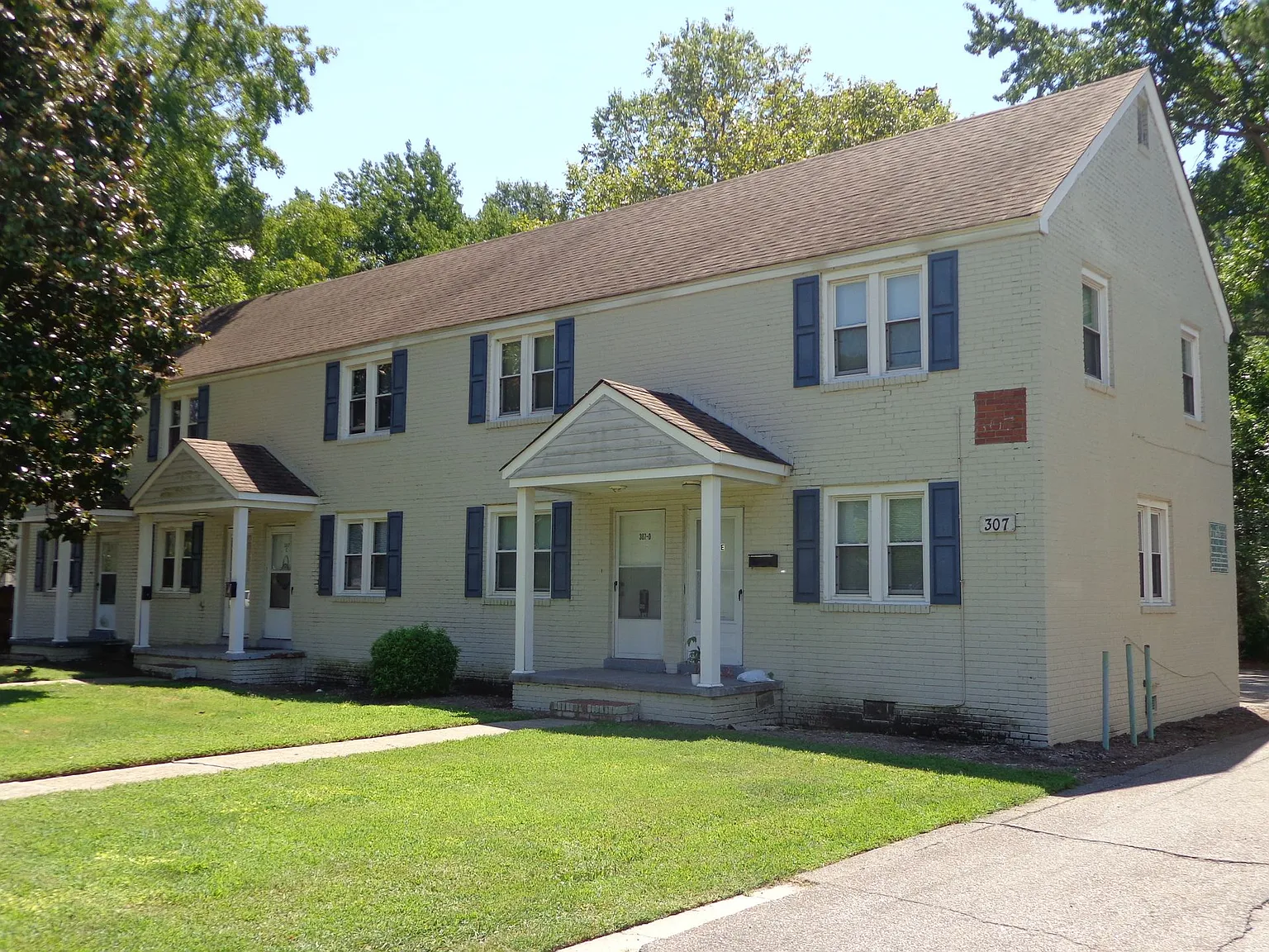 Townhomes at West Little Creek — Photo 2