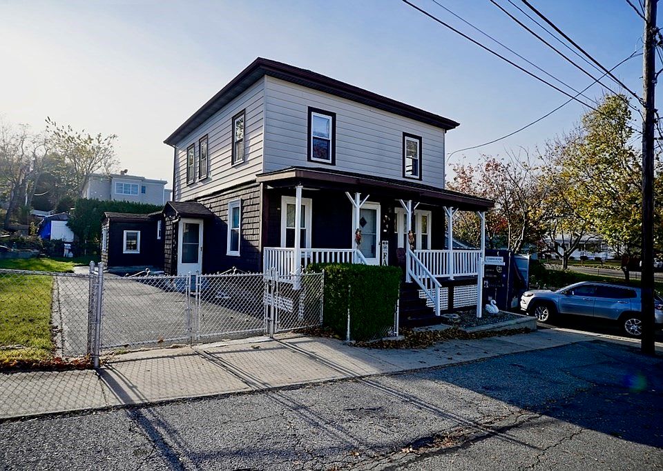 1st image of 3 Longwood Ave