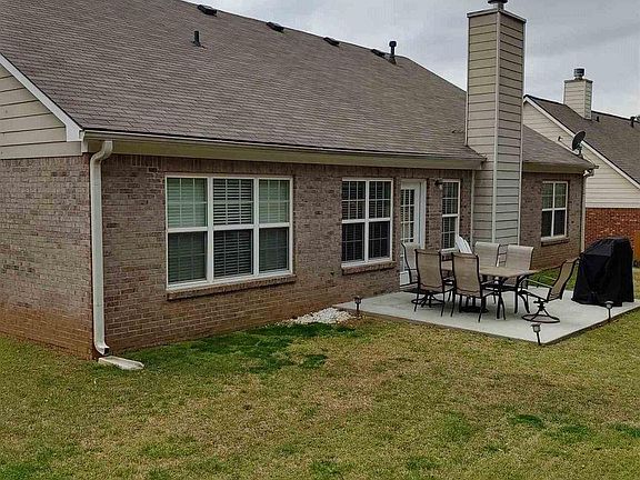 3rd image of 83 Shoal Creek Ct