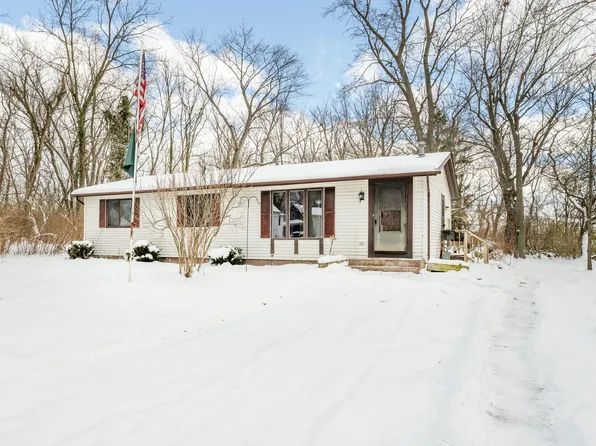 12843 S Wolcott Ave, Sawyer, MI 49125