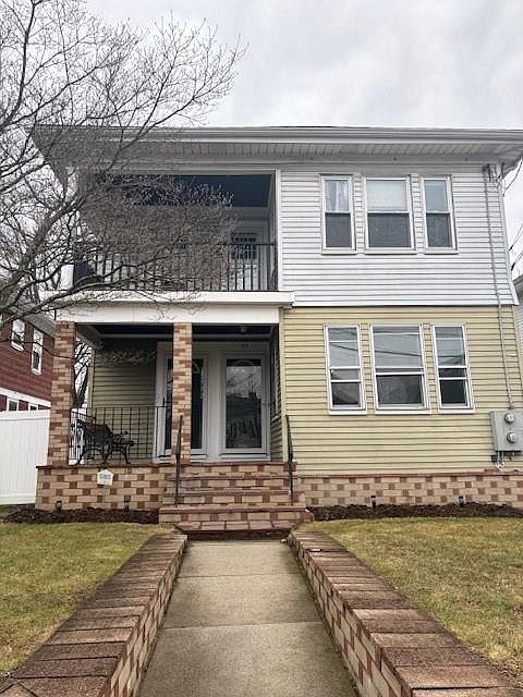 1st image of 166-168 Narragansett St