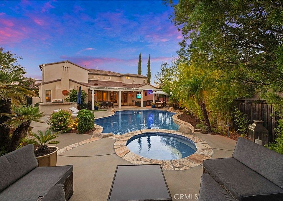 1st image of 45216 Hanzell Ct