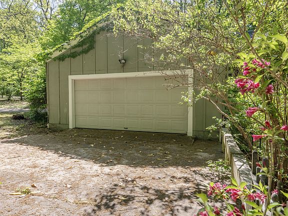 5th image of 3442 Sherwood Rd