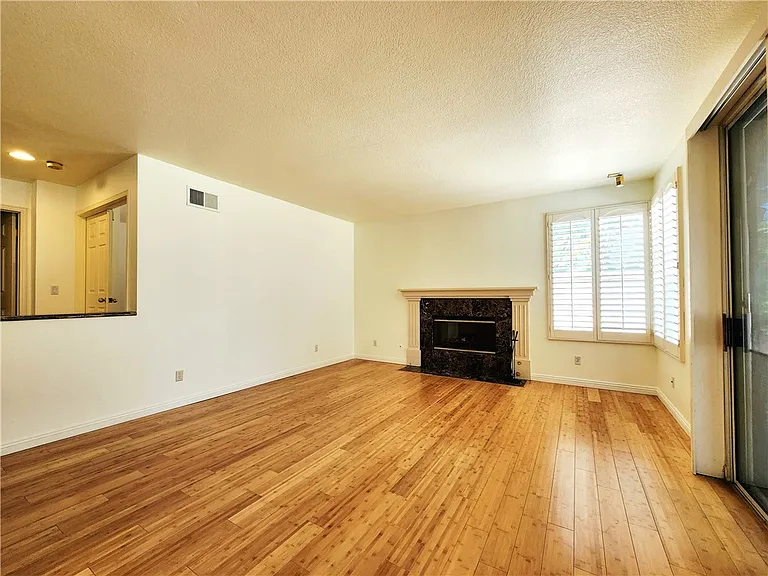 227 Calle Concordia — Photo 10