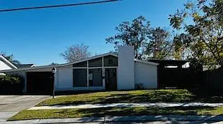209 Douglas Dr — Photo 1