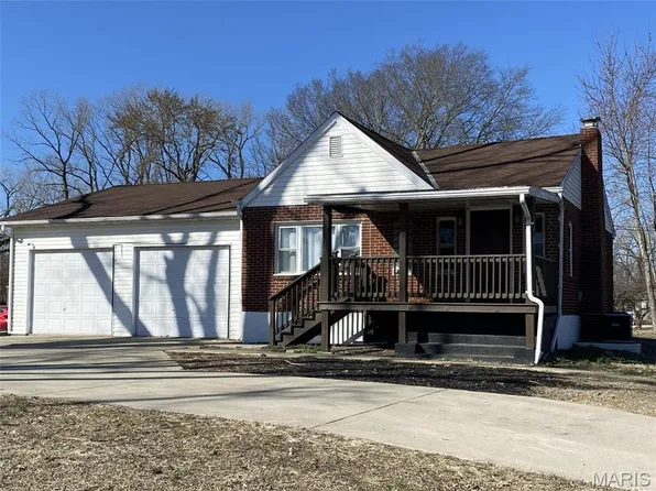 4261 Revelle Ln, Granite City, IL 62040