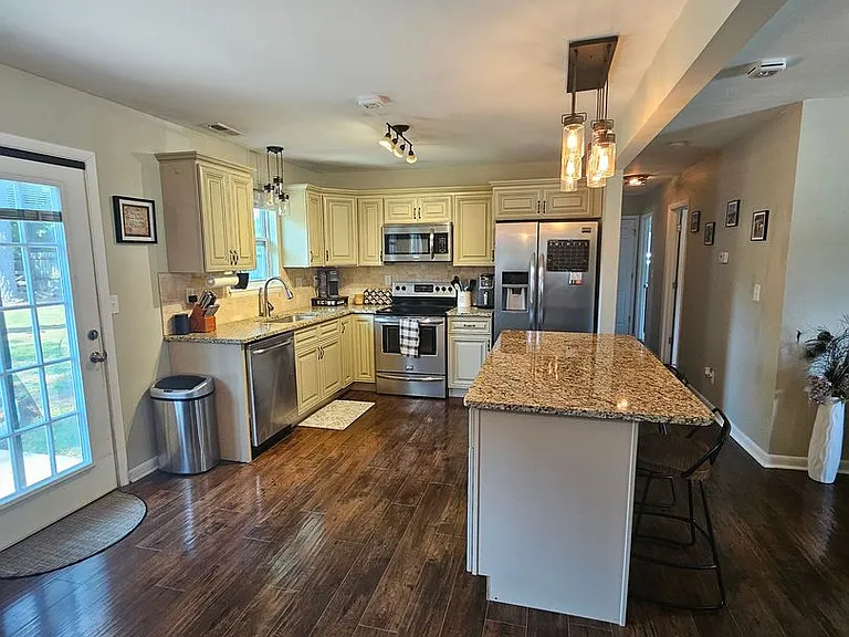 103 N Hill Ct — Photo 5
