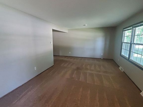 5th image of 2901 Madison St #2903