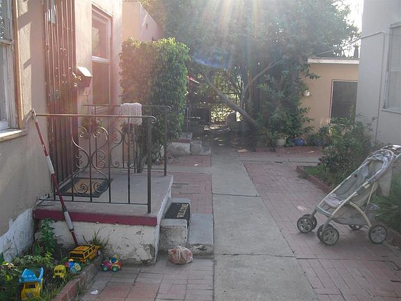 2nd image of 651 17th St