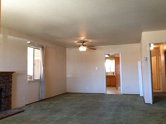 3rd image of 774 Dorrie Ave