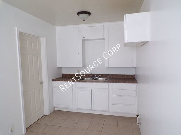 2nd image of 309 Wilshire Pl