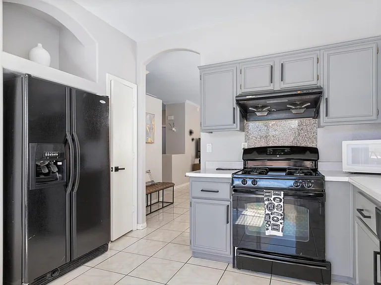 8074 Palace Estate Ave — Photo 20