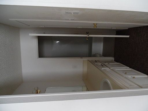 4th image of 4902 Belmont Ave APT 6