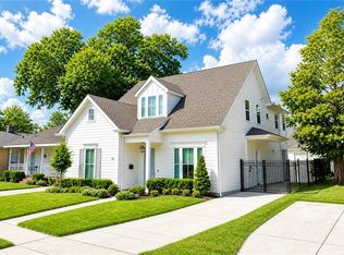 11 Metairie Ct, Metairie, LA 70001