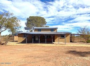2534 N Calle Seis, Huachuca City, AZ 85616