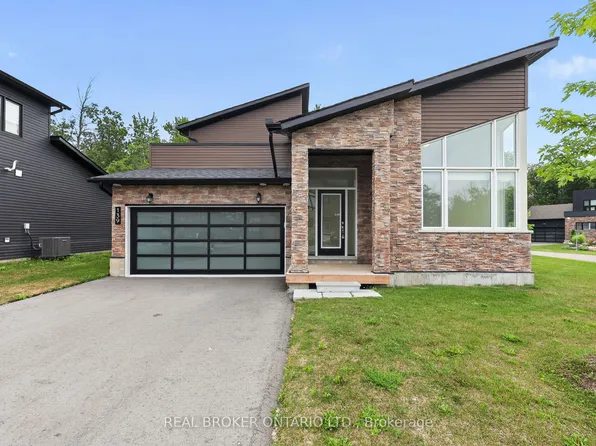 139 Marina Village Dr, Georgian Bay, ON L0K 1S0