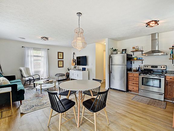 3rd image of 606 N Highland Ave