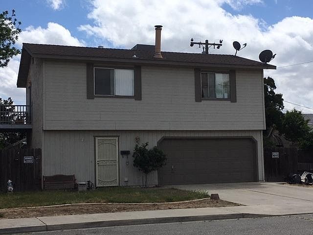 1st image of 77 Maxwell Ave