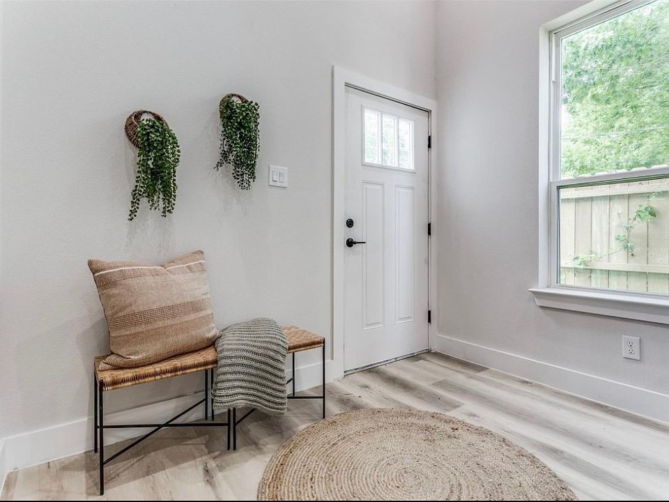 2803 E Overton Rd, Dallas, TX 75216 Zillow