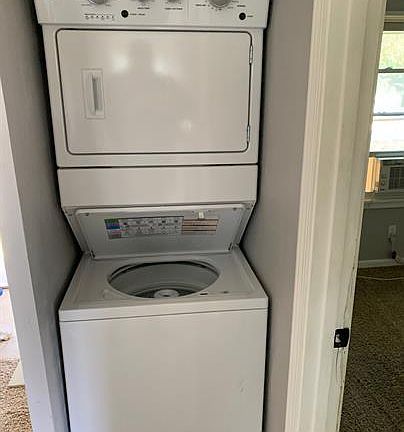 5th image of 8265 Center Dr