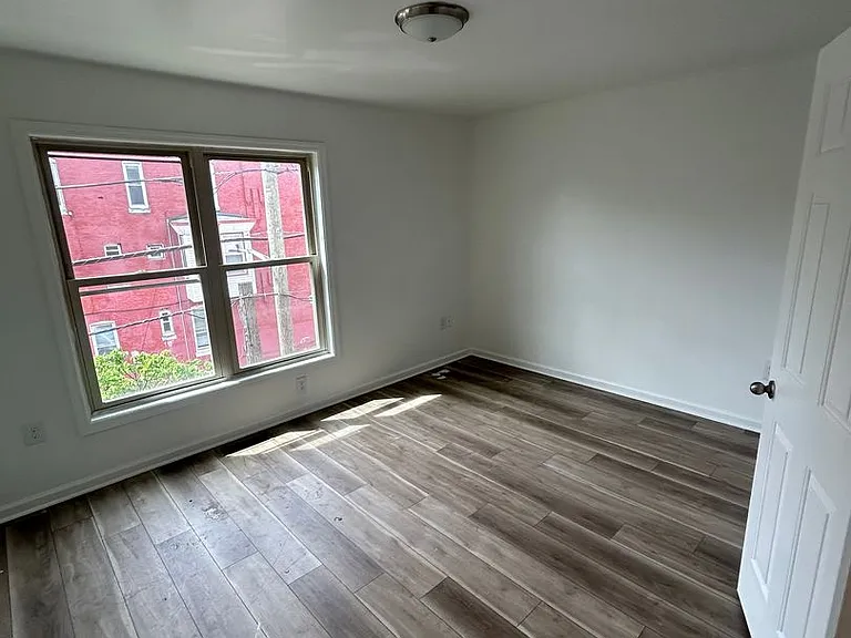 831-67 N 41st St — Photo 24