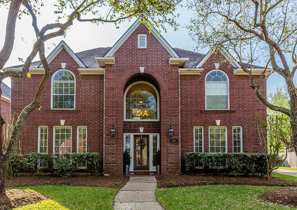 1st image of 4218 Magnolia Ln