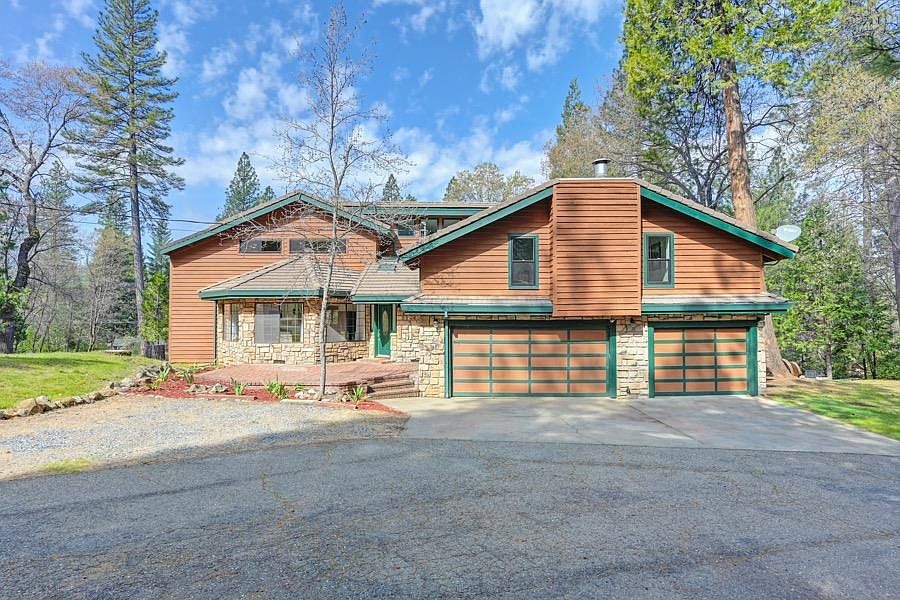 1st image of 4581 Sierra Springs Dr