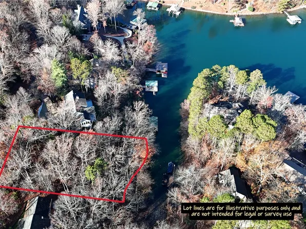 527 N Flagship Dr, Salem, SC 29676