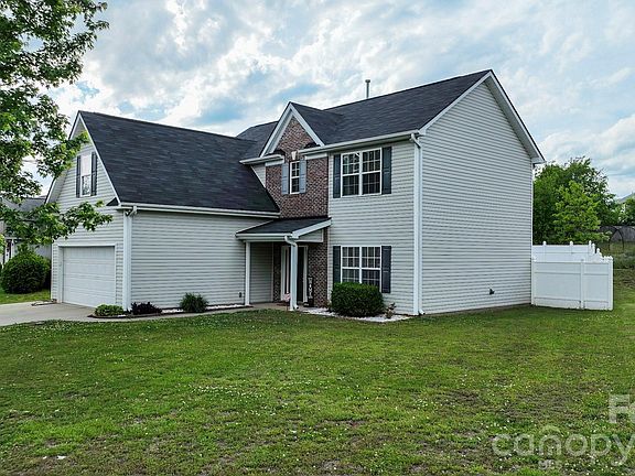 3rd image of 3050 Clover Rd NW