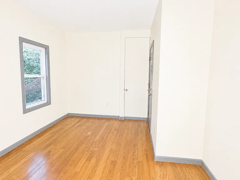 99 Alexander St #A — Photo 11