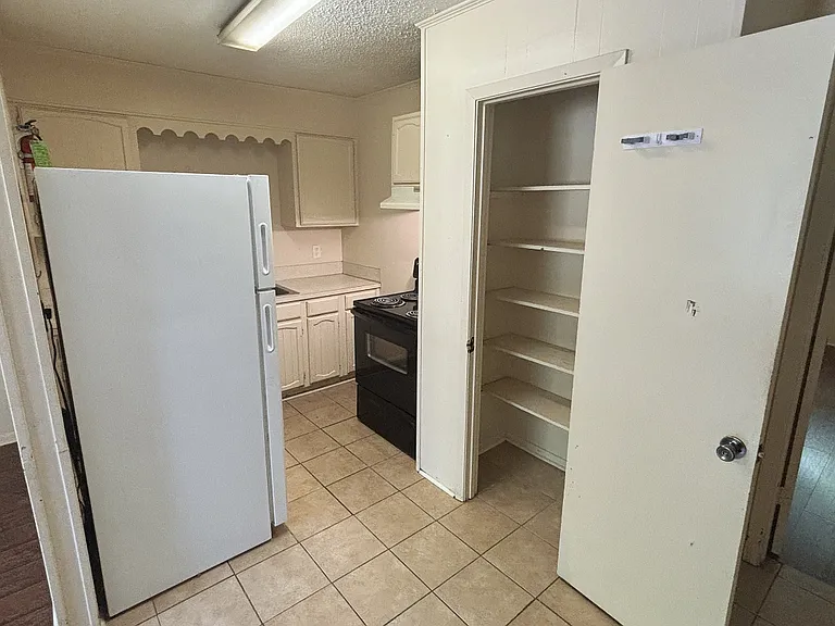 211 Hodge St #208 — Photo 7