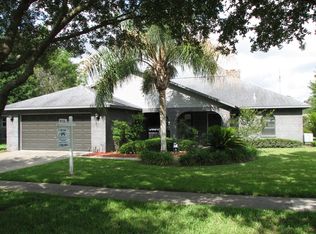 6431 Huntington Dr, Zephyrhills, FL 33542