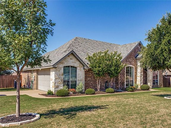 3rd image of 2704 Drift Ct