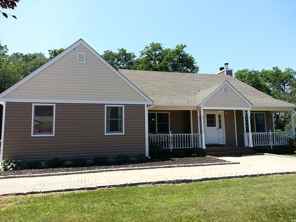 1st image of 89 Eileen Cir