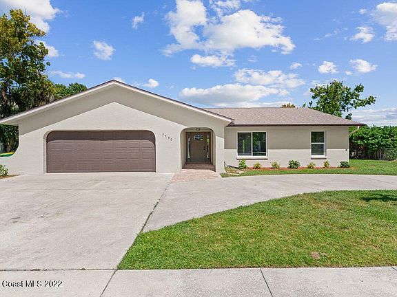 2nd image of 2590 Lynwood Pl