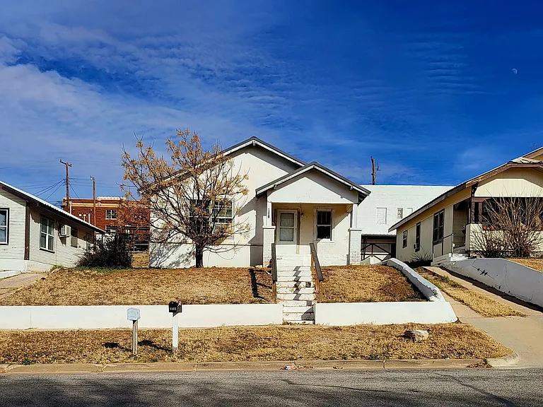 1007 S Main St #A — Photo 1