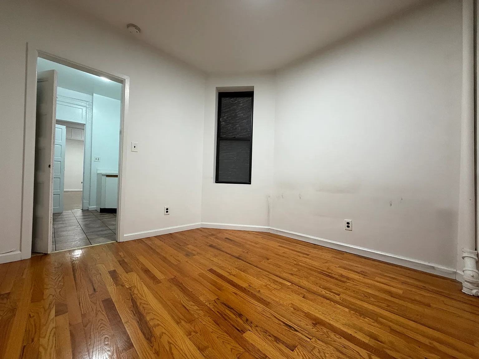 407 East 90th Street — Photo 1