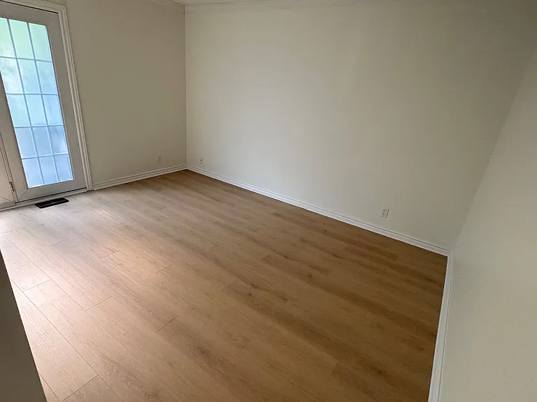 872 Masson St #MAIN — Photo 14