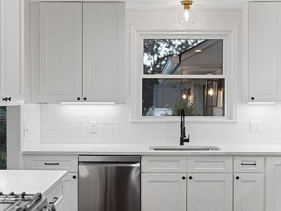 4th image of 5509 Logan Ave S