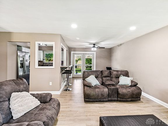 4th image of 2706 Coldsprings Dr
